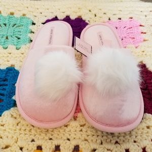 Victoria's Secret Shoes - Victoria's Secret Slippers Victoria's Secret Shoes - Victoria's Secret Slippers